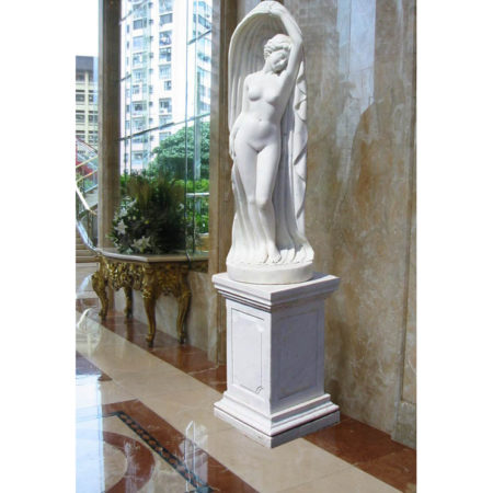 Estatua de jardín Dama con manto