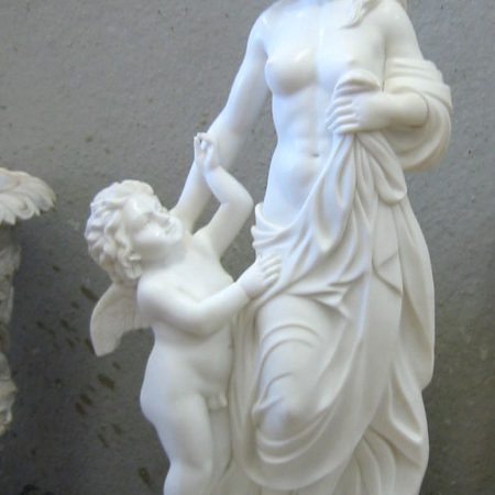 estatua mármol para jardín madre e hijo